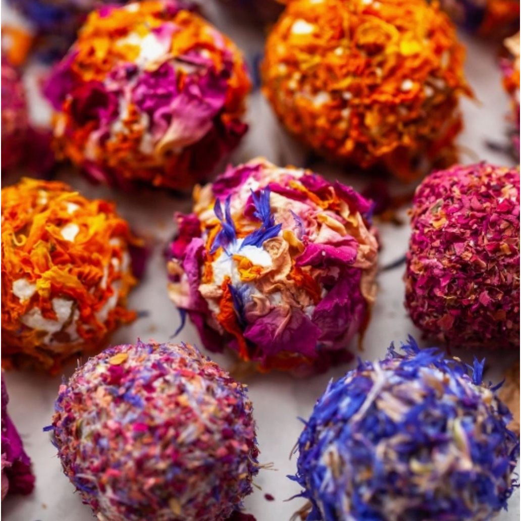 Edible flower petals -  'Blooming Trio Edibles' - dried natural - 10 gr.